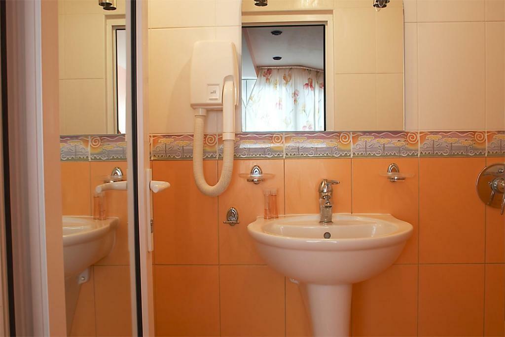 Hotel Kamelia Várna Kültér fotó